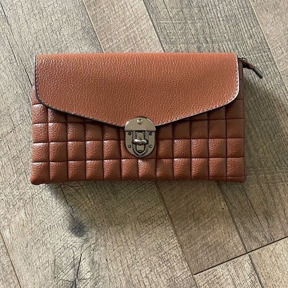 New In Packaging! Brown Clutch. Multiple Pockets, Perfect Formal Accessory! - Picture 1 of 6